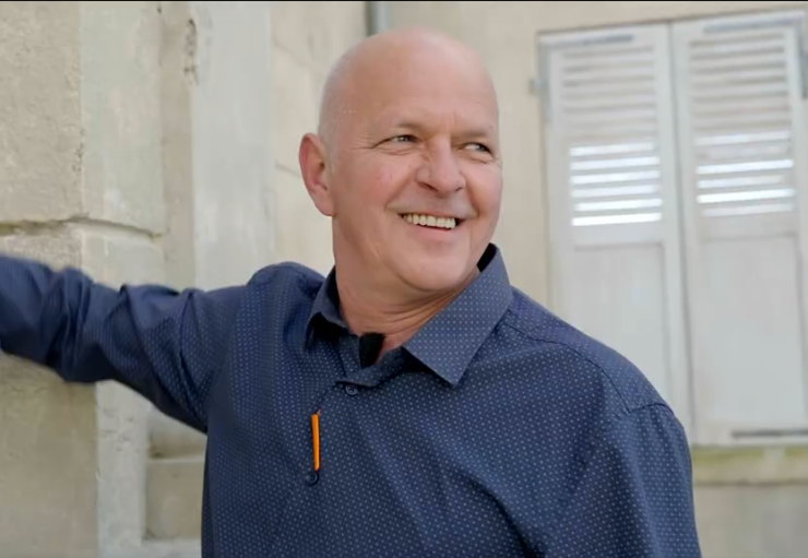 Les coulisses du métier de staffeur dans l&rsquo;émission « Beau geste » de Pierre Lescure